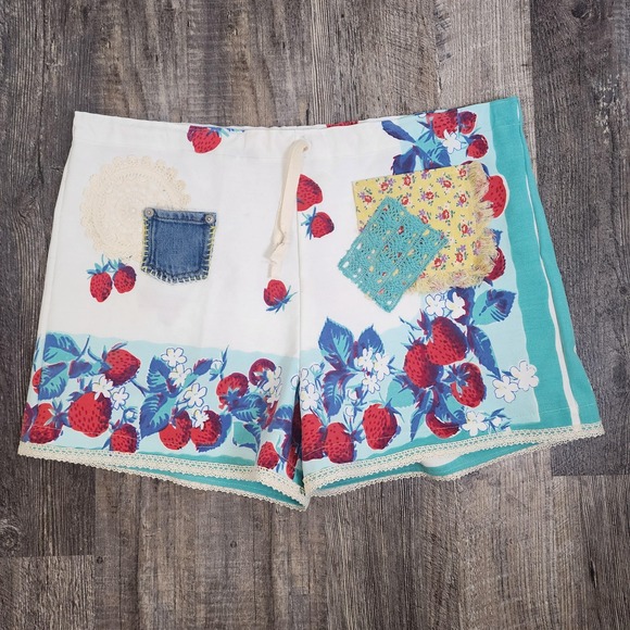 Strawberry vintage Upcycled tablecloth‎ shorts lace doilie.  One Size - Picture 1 of 9